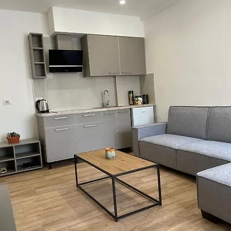 Angolo Toscano Vlorë